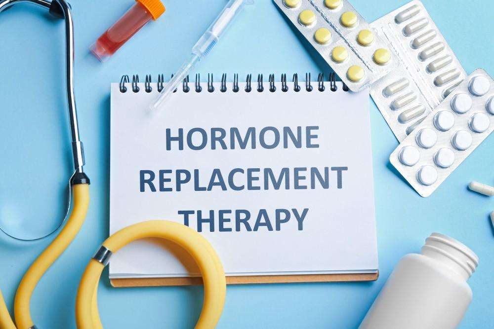 درمان جایگزین هورمونی (HRT) برای یائسگی: مزایا و معایب